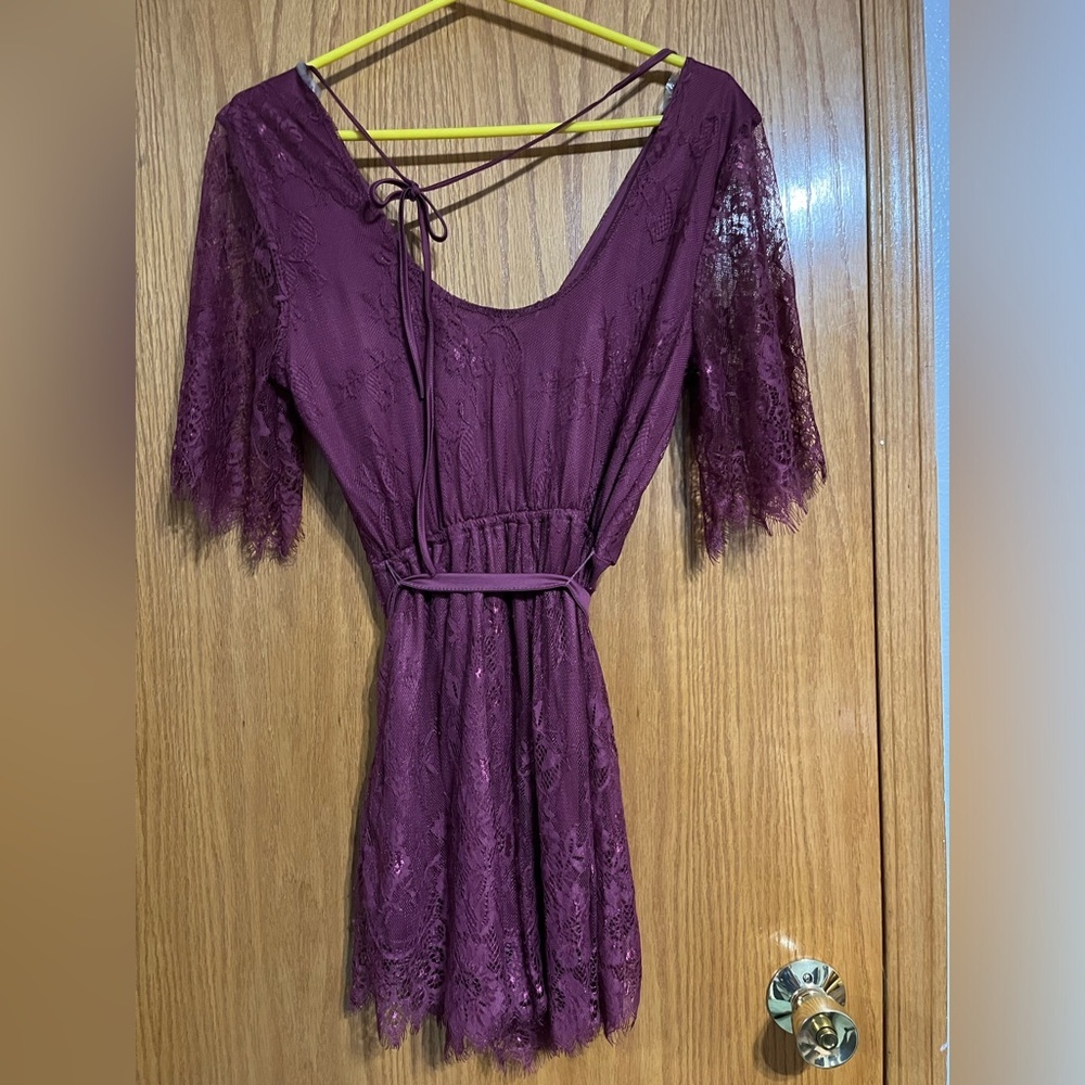Charlotte Russe romper - Picture 2 of 6